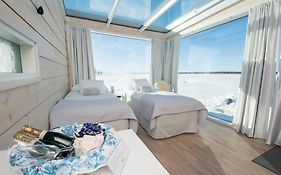 Seaside Glass Villas Finland